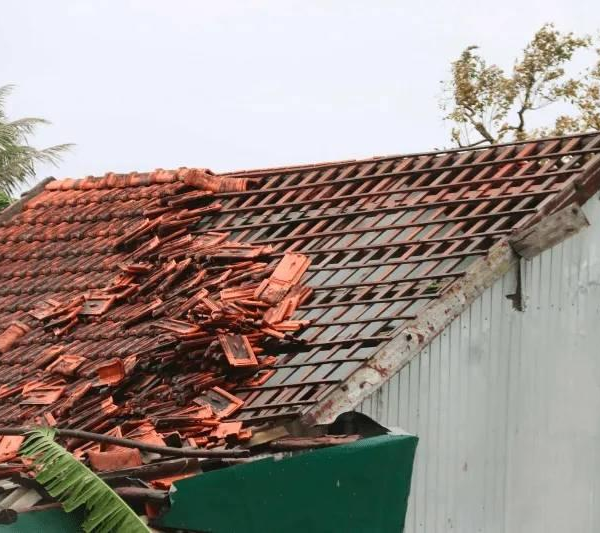 10 Warning Signs Your Home Needs Residential Roofers in Newcastle